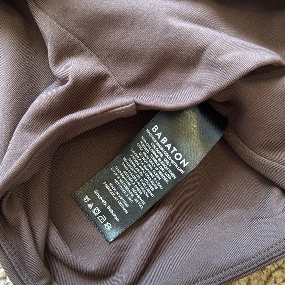 Aritzia Babaton Contour Brown Plunge V Neck Long Sleeve Crop Tee - Picture 5 of 10